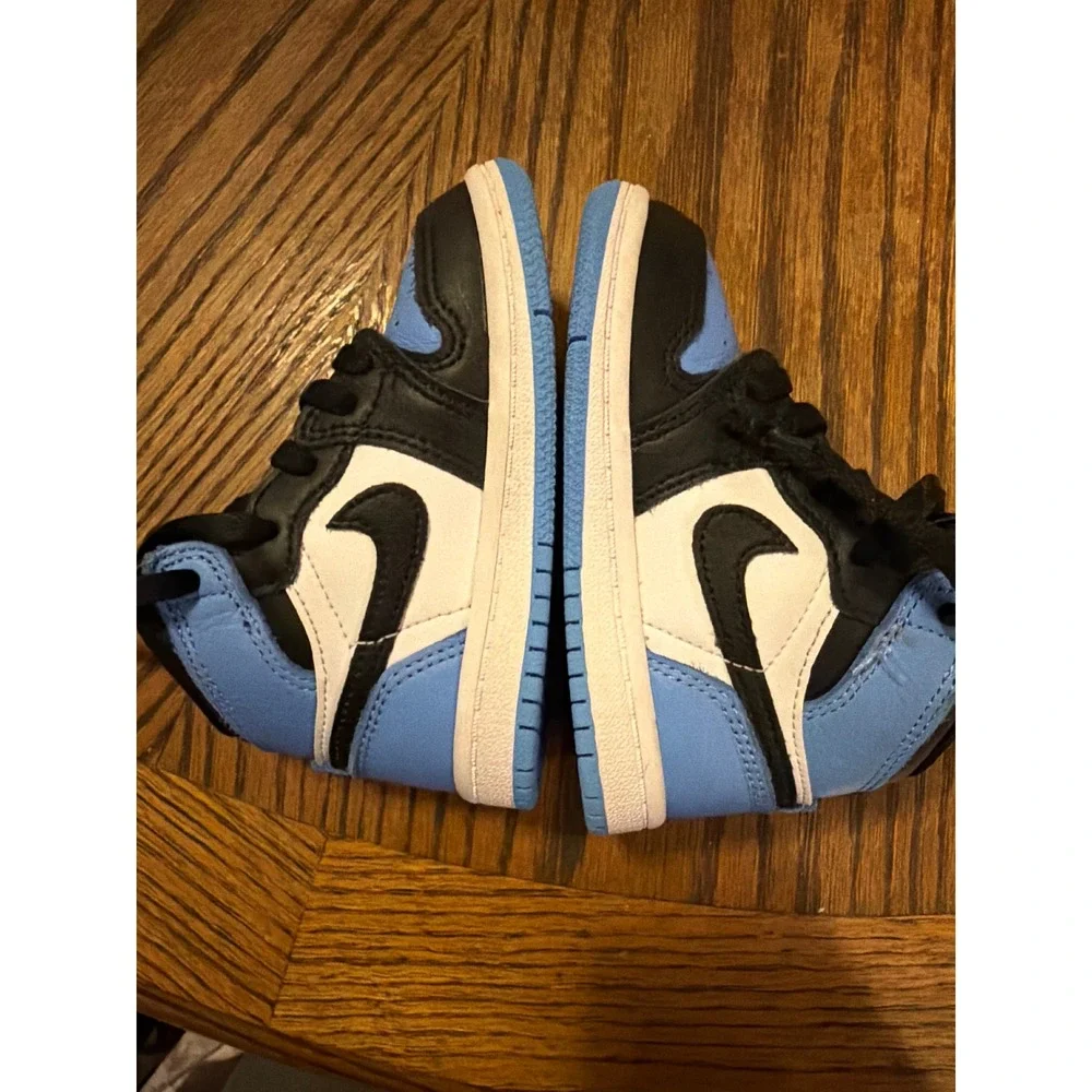 Jordan 1 Retro High OG University Blue Black White FD1413-400 Toddler Size 6C